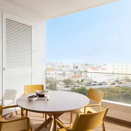 Bright Modern Seaside Лагуш