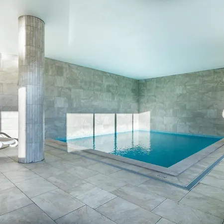 Bright Modern Seaside Апартаменты