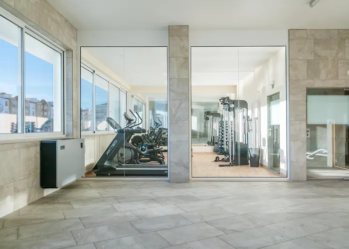 Bright Modern Seaside ラゴス