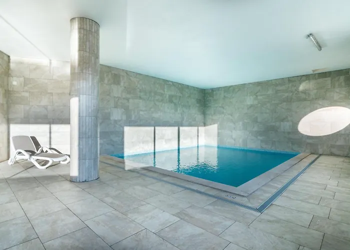 Bright Modern Seaside アパート