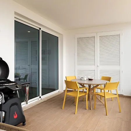 Bright Modern Seaside *