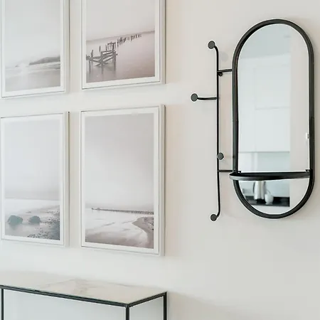 Bright Modern Seaside Appartement Lagos